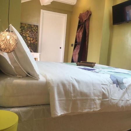 B&B Via Roma 41 Ventimiglia Eksteriør billede